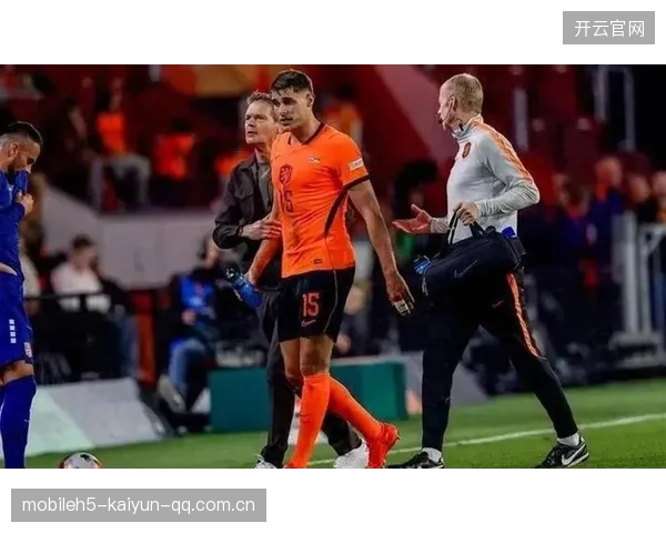 英超：曼联1比1热刺，遭遇40年最差开局——从“王者”到“落魄”的英超冬季冲击